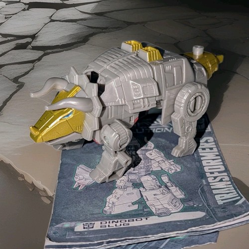 Transformers legacy core slug - legacy,