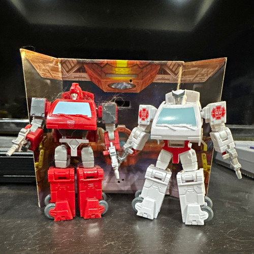 Hasbro transformers autobot - hasbro,